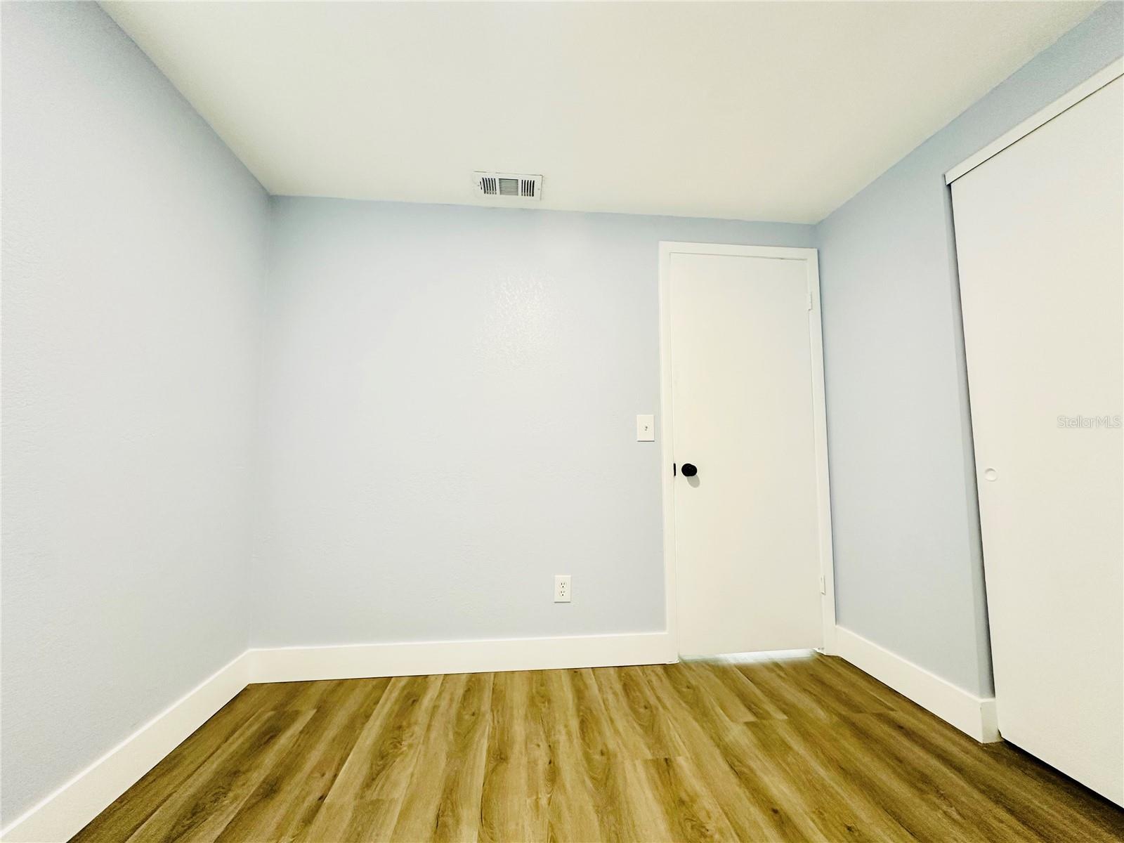 Image 42 of 98 For 8203 Olivewood Place