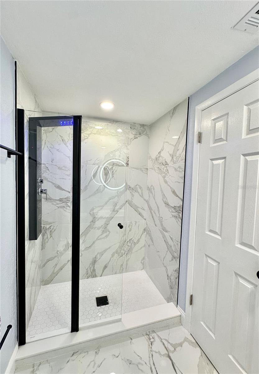 Image 54 of 98 For 8203 Olivewood Place