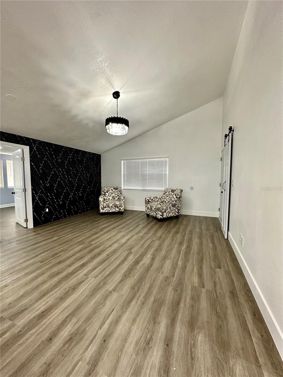 Image 6 of 98 For 8203 Olivewood Place