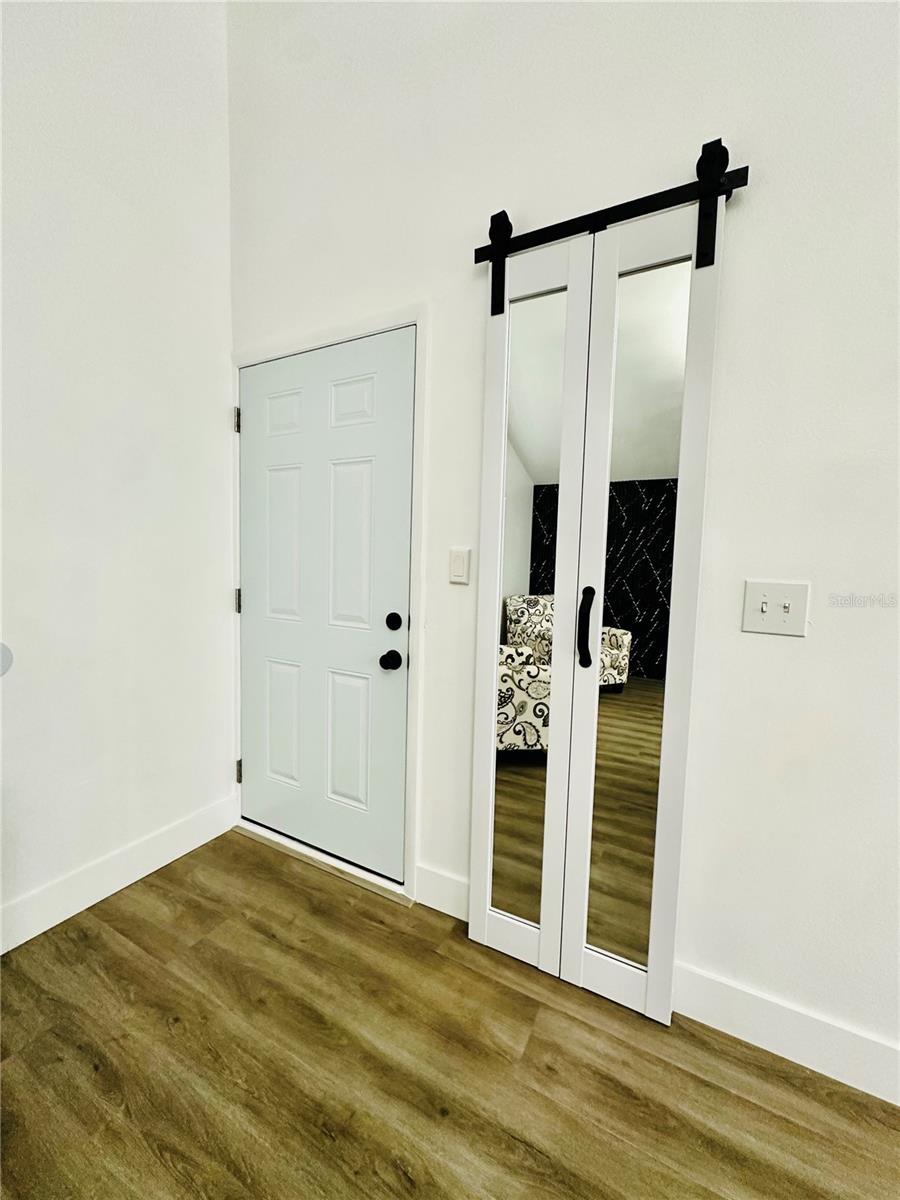 Image 7 of 98 For 8203 Olivewood Place