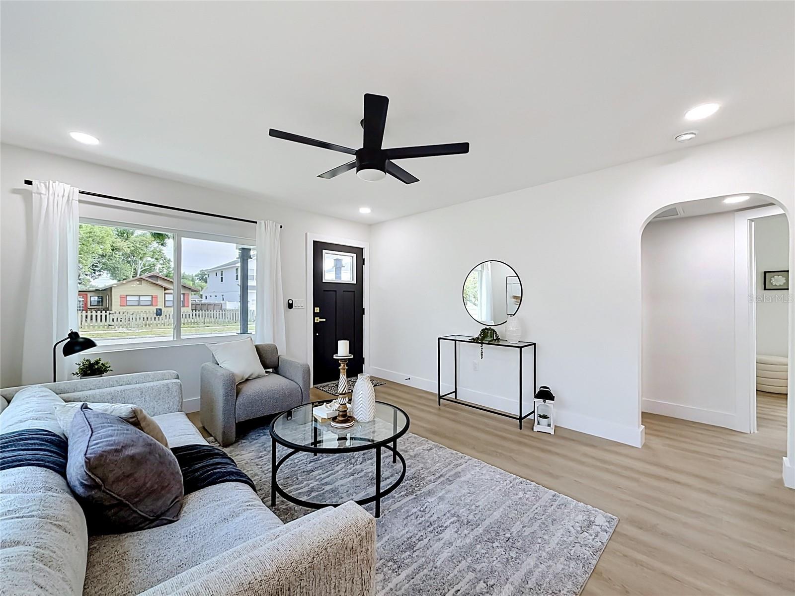 Image 10 of 34 For 5431 Dartmouth Avenue N