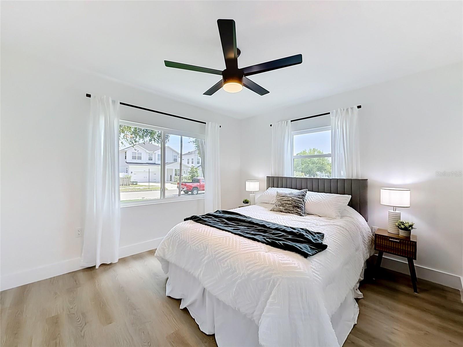 Image 22 of 34 For 5431 Dartmouth Avenue N