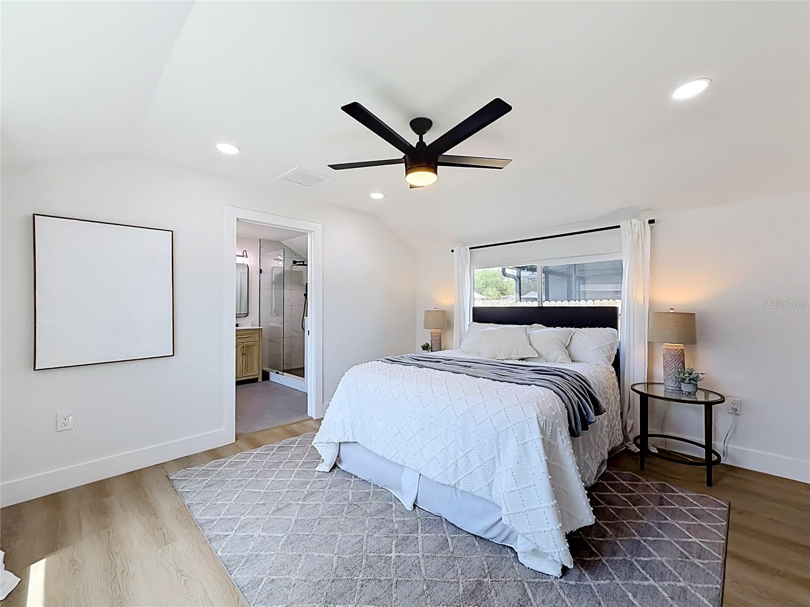 Image 4 of 34 For 5431 Dartmouth Avenue N