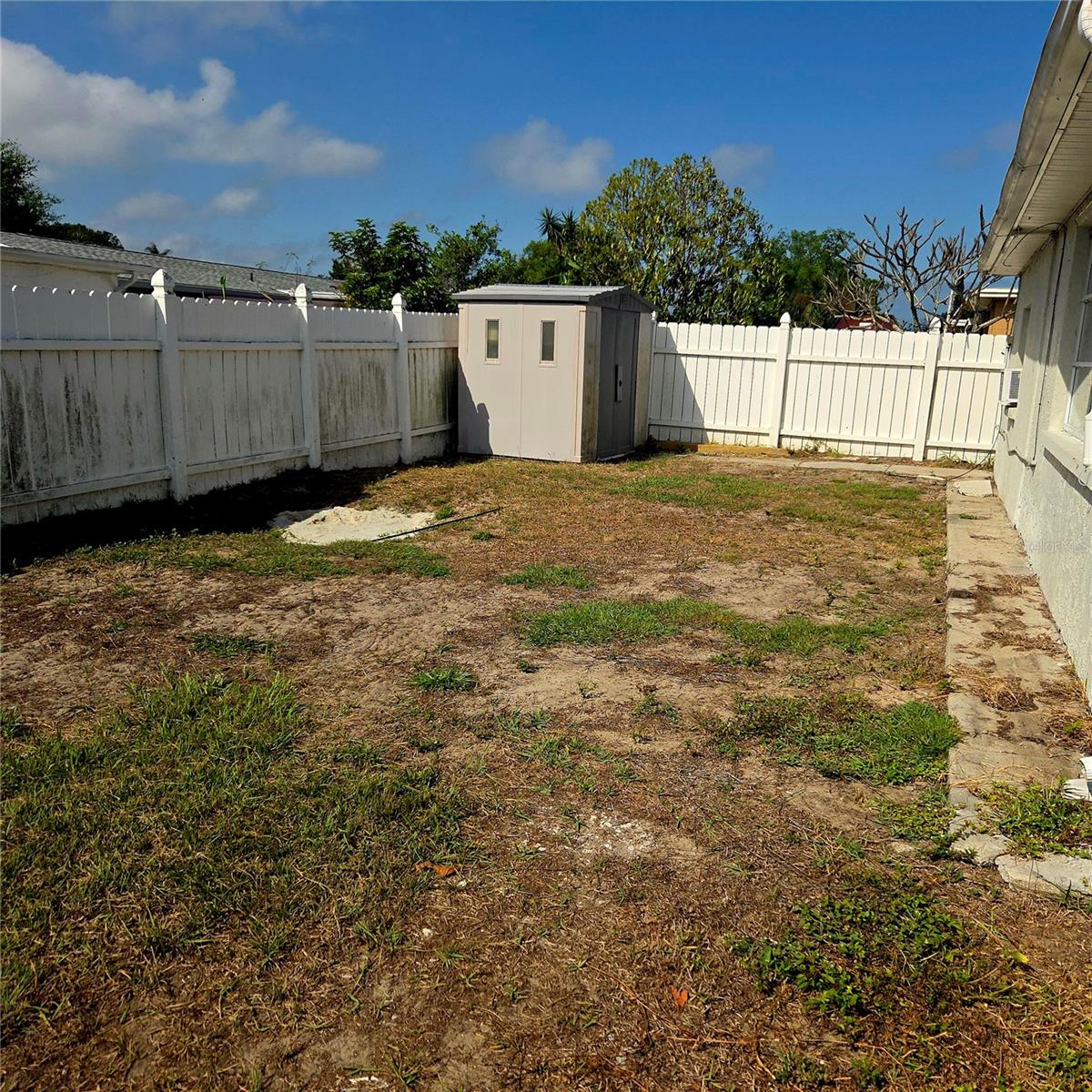 Image 21 of 25 For 5232 Sparrow Drive