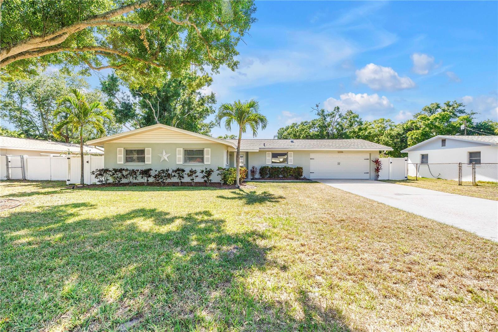 Details for 12096 Oak Street, LARGO, FL 33774