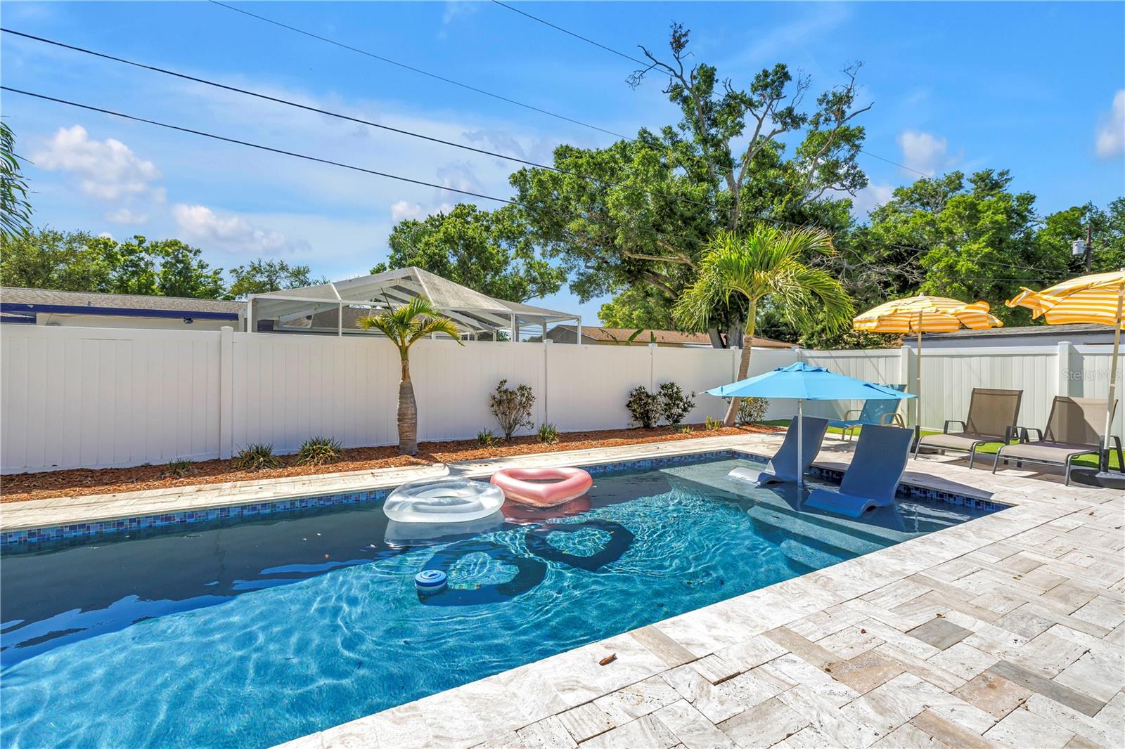 Image 2 of 47 For 12096 Oak Street