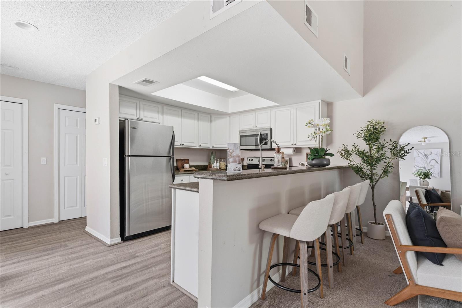 Image 10 of 34 For 6262 142nd Avenue N 1004