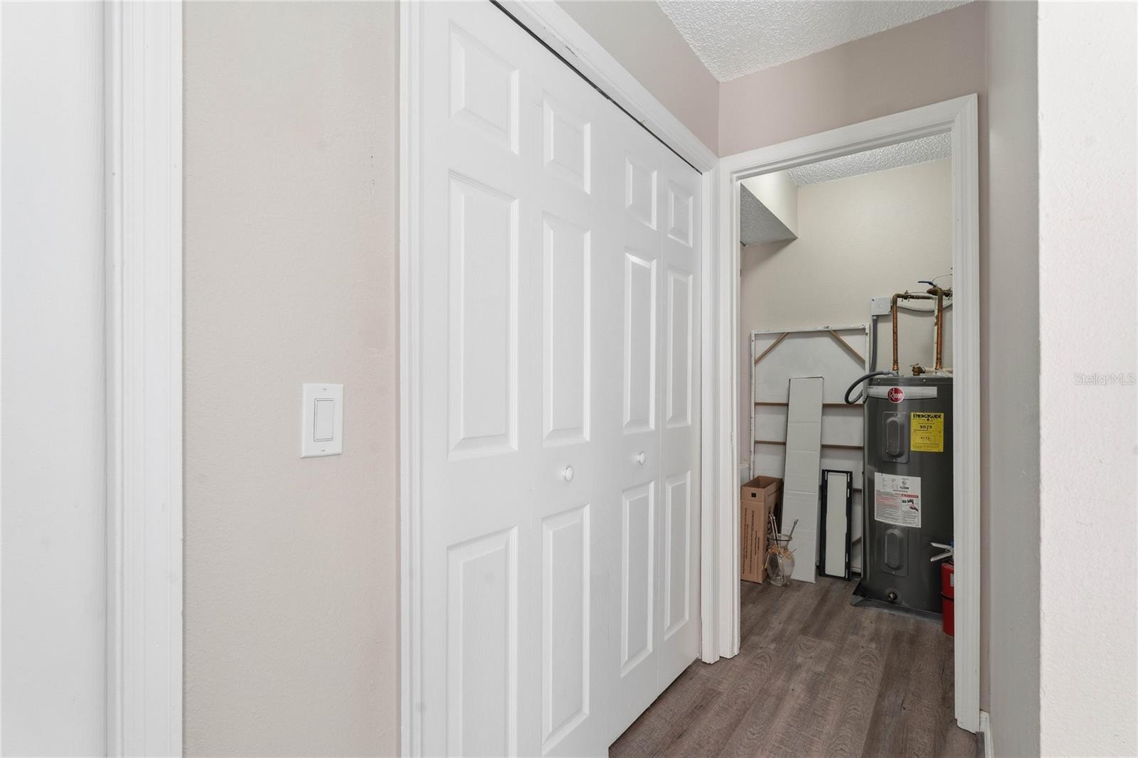 Image 11 of 34 For 6262 142nd Avenue N 1004