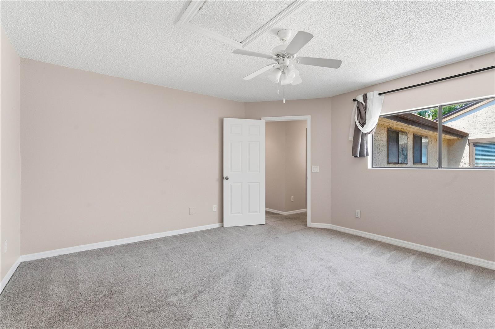 Image 26 of 34 For 6262 142nd Avenue N 1004