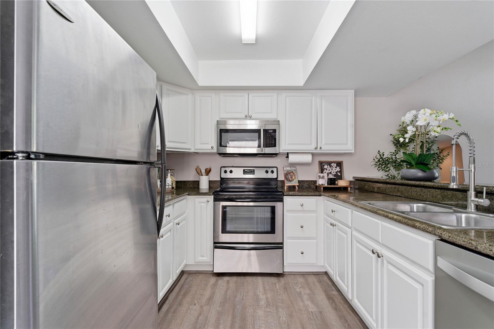 Image 8 of 34 For 6262 142nd Avenue N 1004
