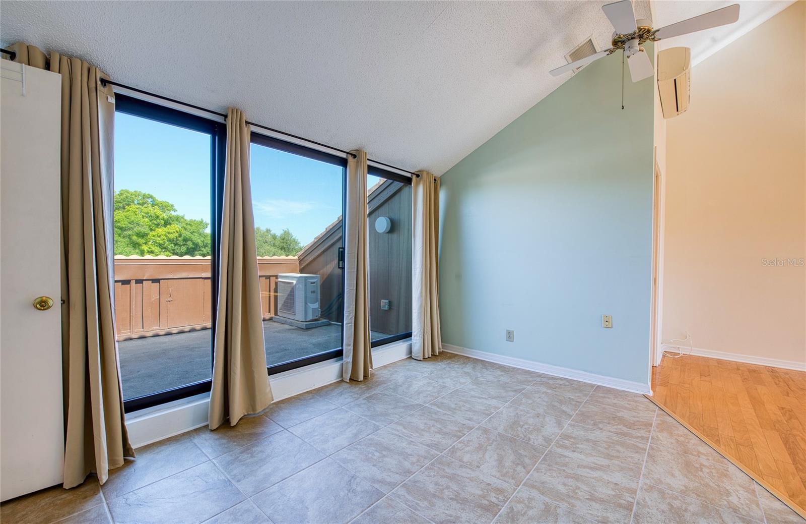 Image 33 of 64 For 6305 Pelican Creek Crossing D
