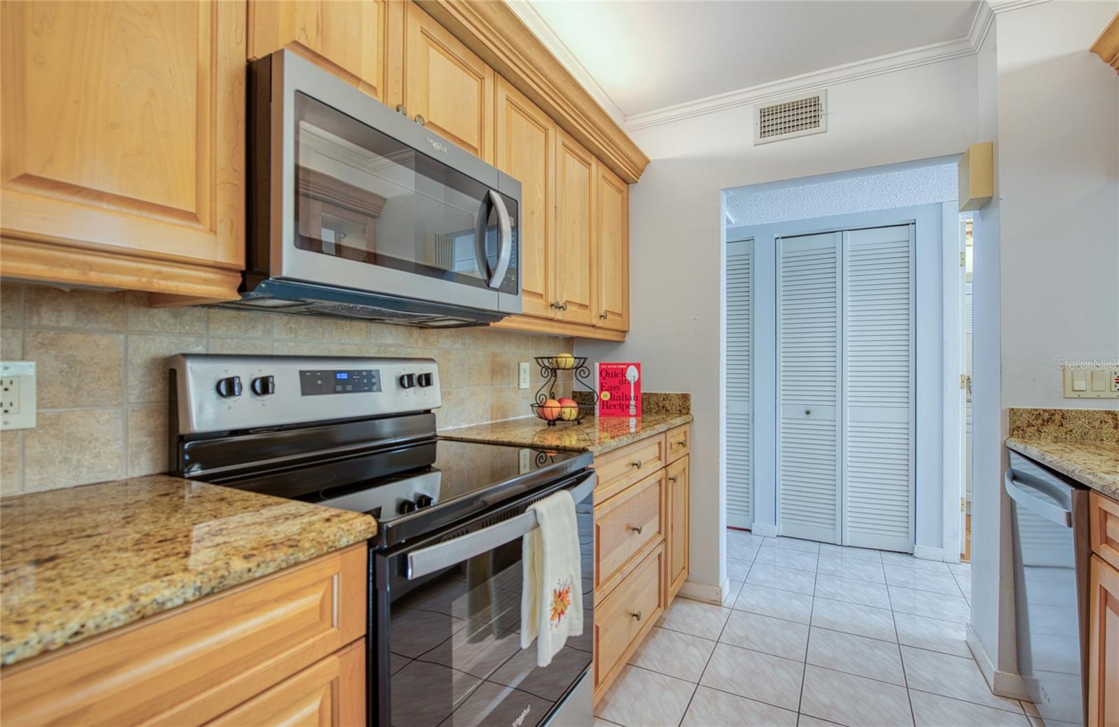 Image 7 of 64 For 6305 Pelican Creek Crossing D