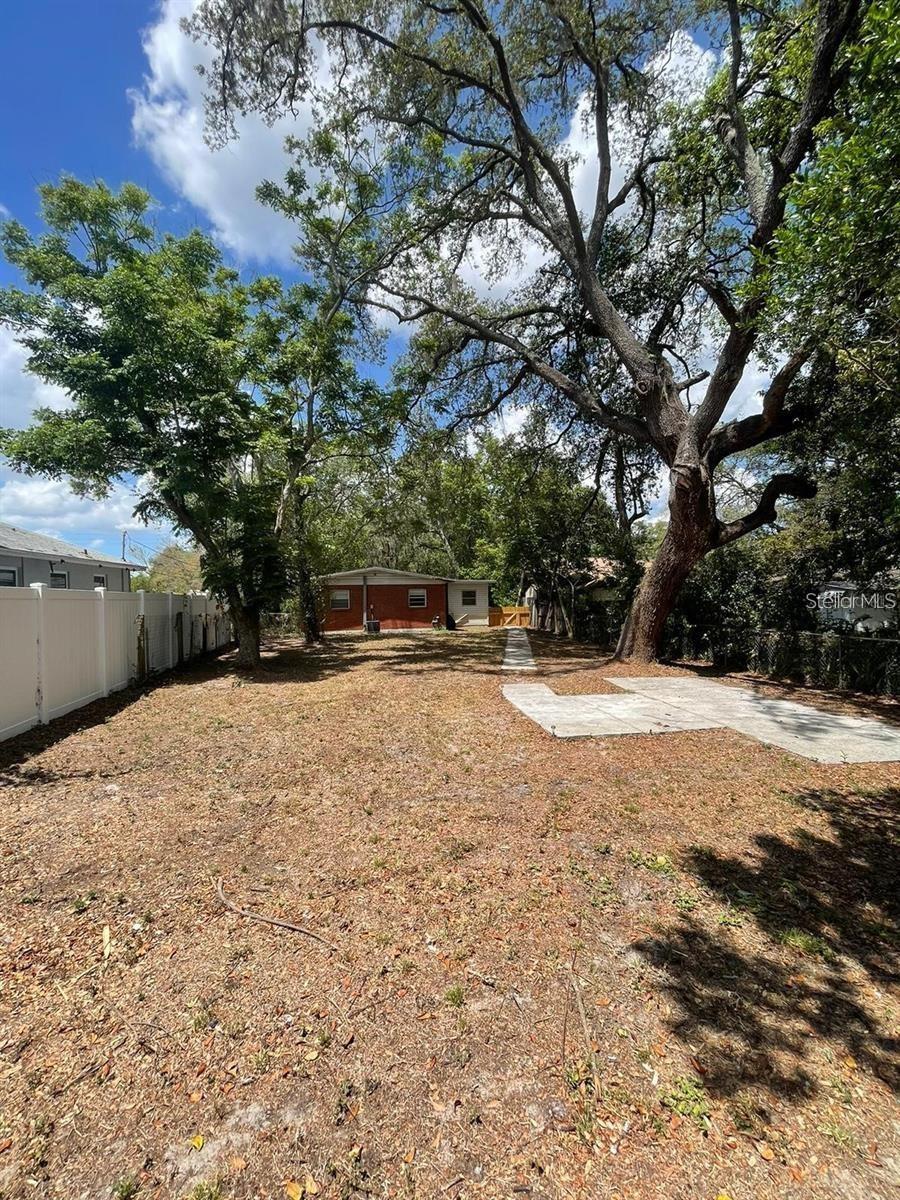 Image 17 of 17 For 11707 North Drive