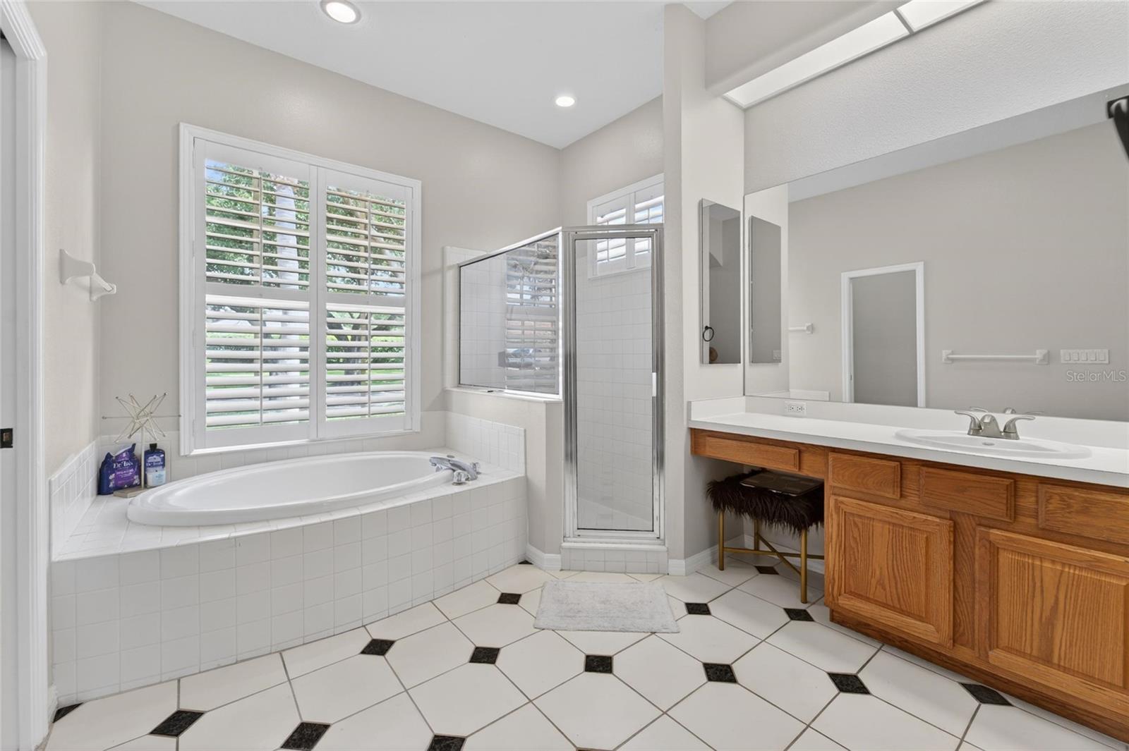 Image 24 of 69 For 5218 Twin Creeks Drive