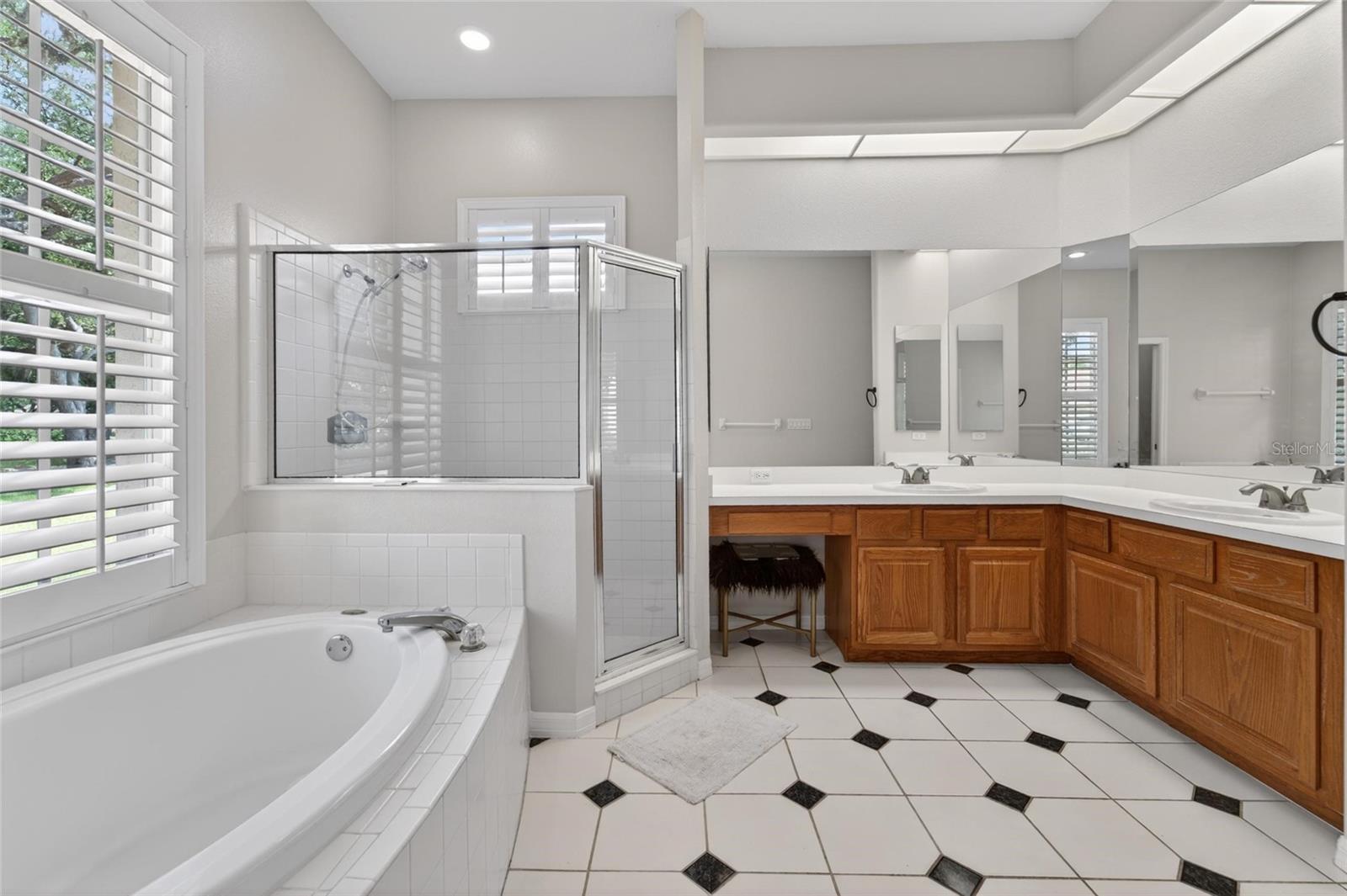 Image 26 of 69 For 5218 Twin Creeks Drive