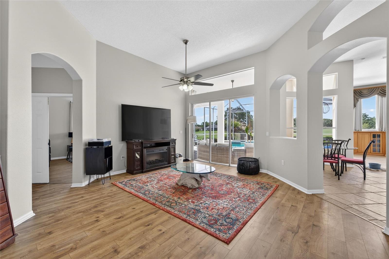 Image 41 of 69 For 5218 Twin Creeks Drive