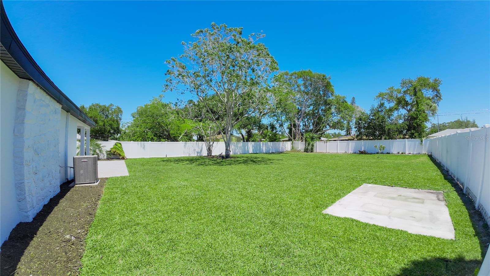 Image 10 of 37 For 936 Alcazar Way S