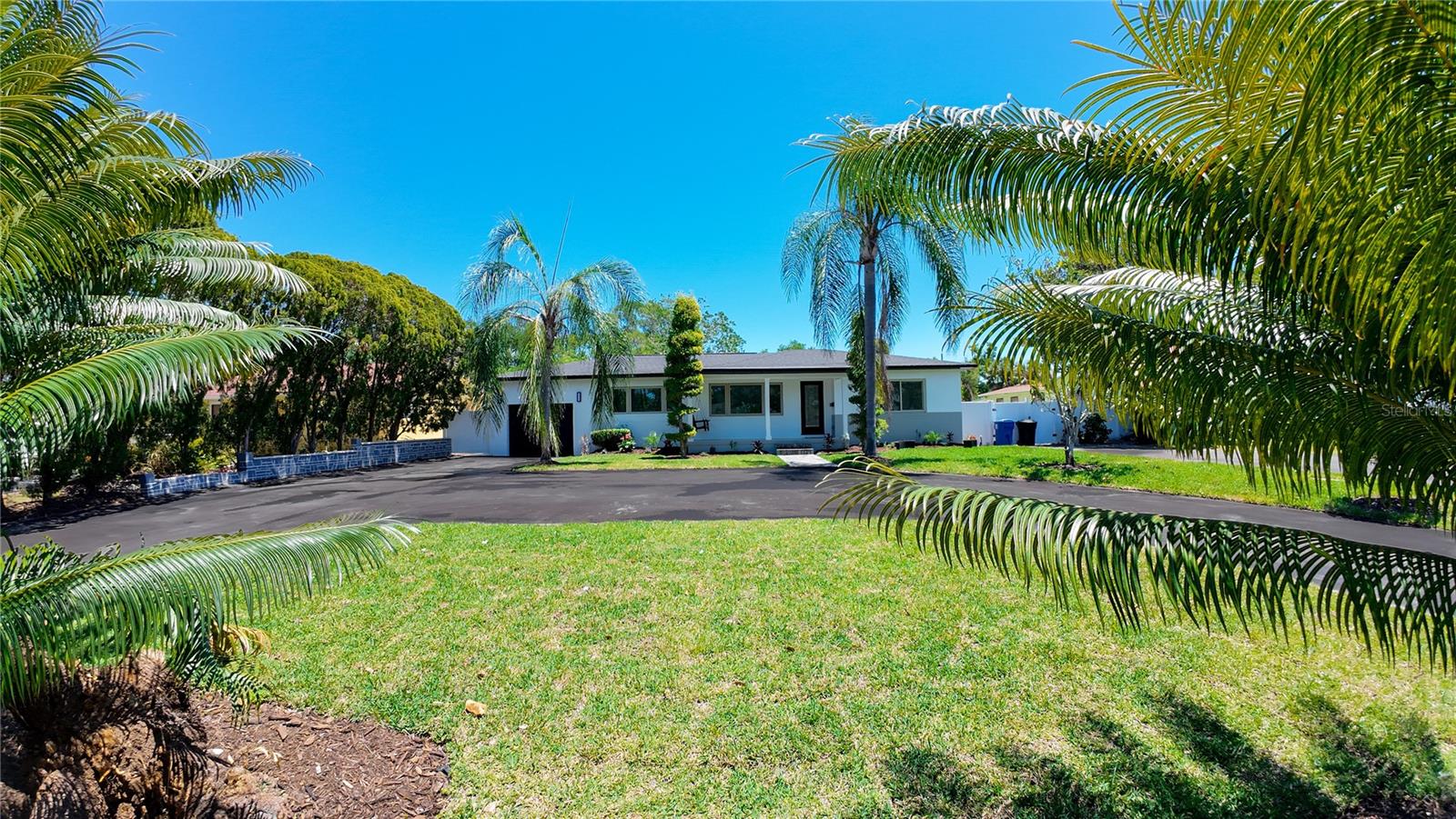 Image 3 of 37 For 936 Alcazar Way S
