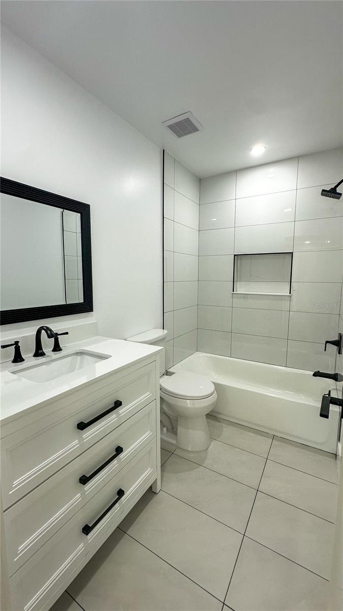 Image 30 of 37 For 936 Alcazar Way S