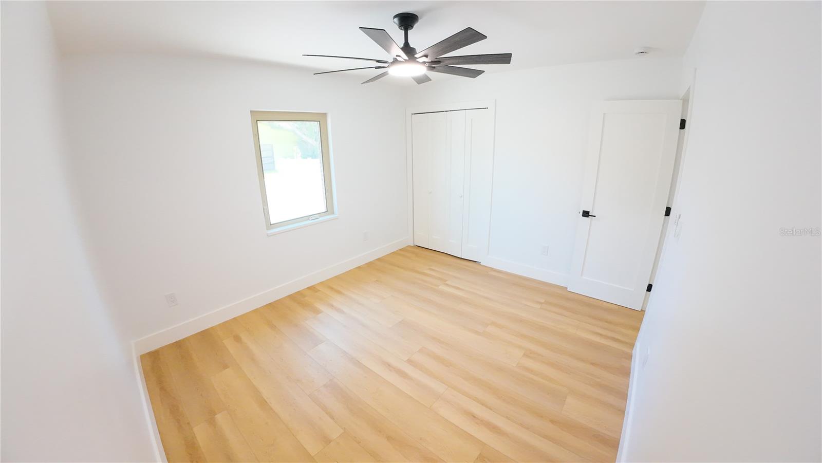 Image 32 of 37 For 936 Alcazar Way S