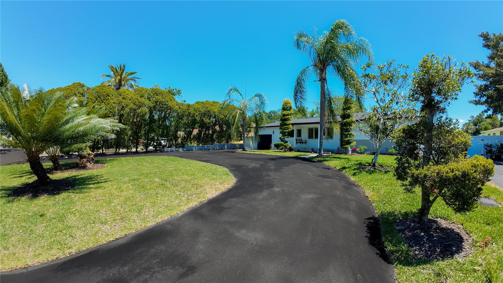 Image 4 of 37 For 936 Alcazar Way S