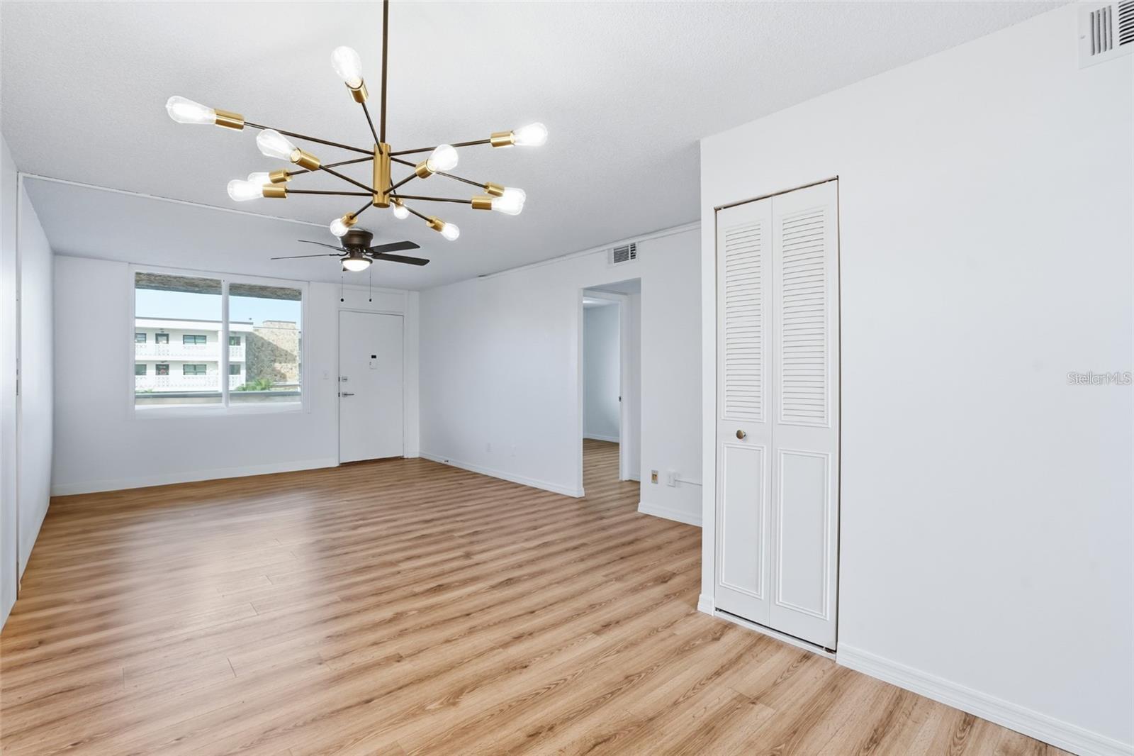 Image 3 of 17 For 5095 Bay Street Ne 21o