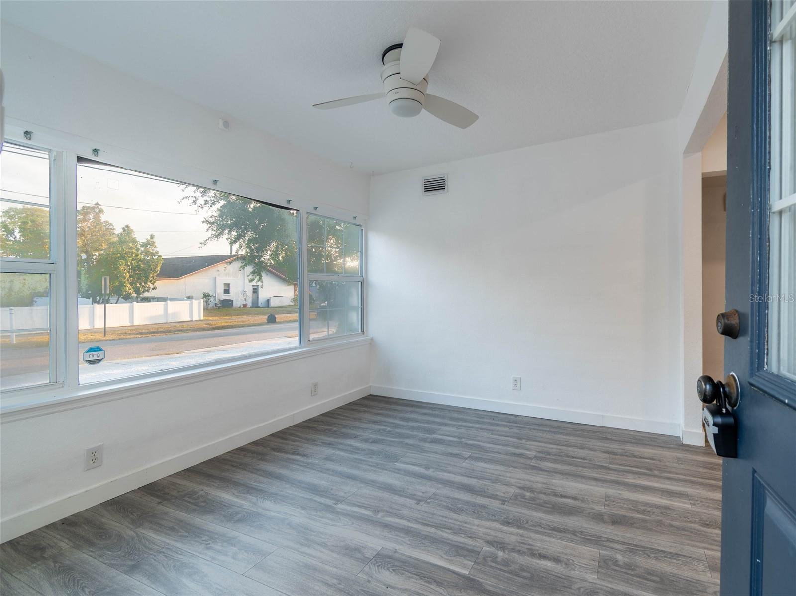 Image 8 of 44 For 3408 Booth Street
