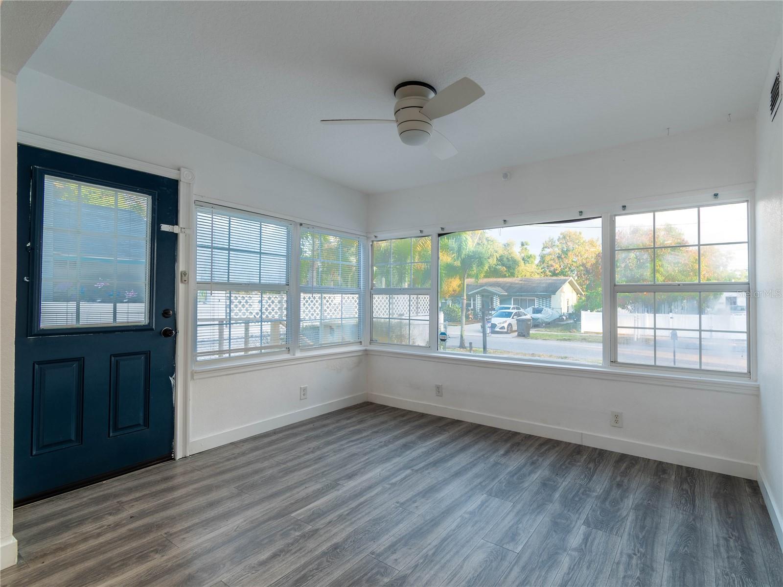 Image 9 of 44 For 3408 Booth Street