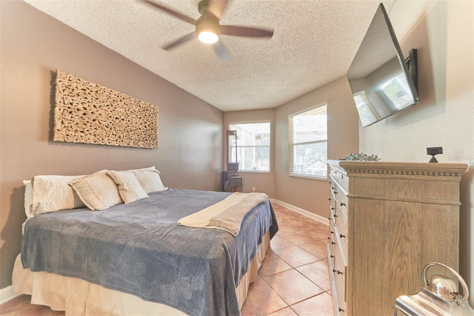 Image 21 of 28 For 9302 Heritage Oak Court