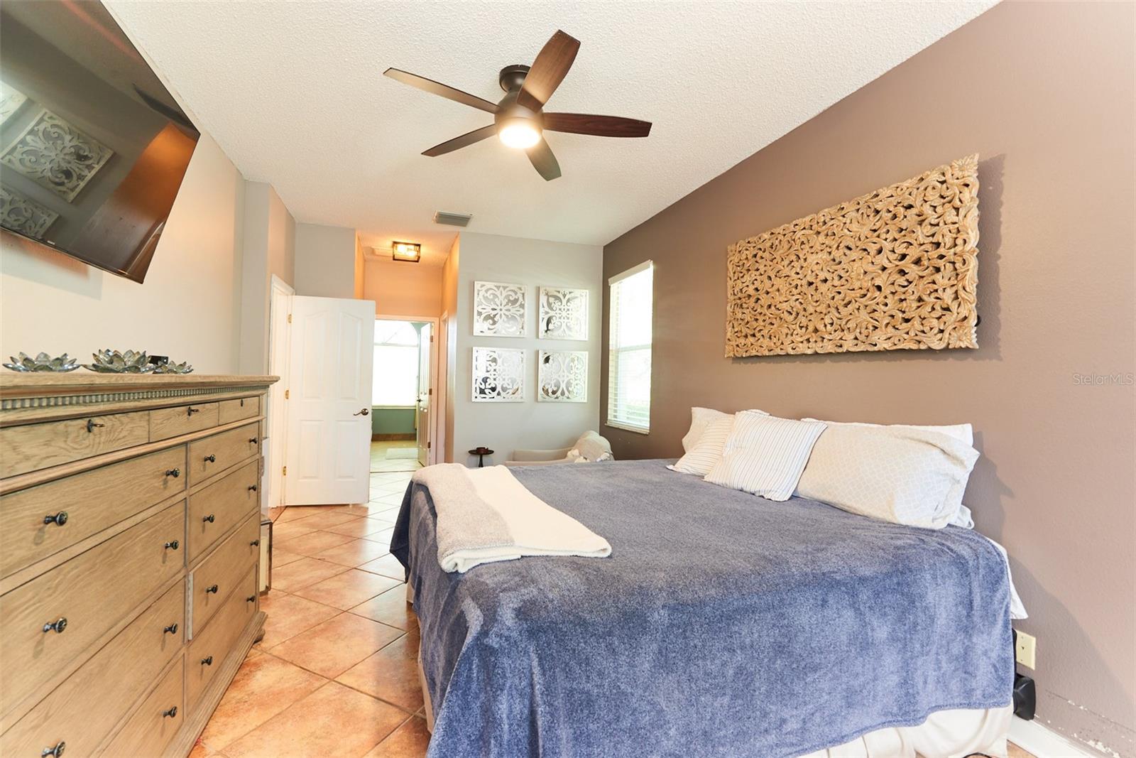 Image 23 of 28 For 9302 Heritage Oak Court