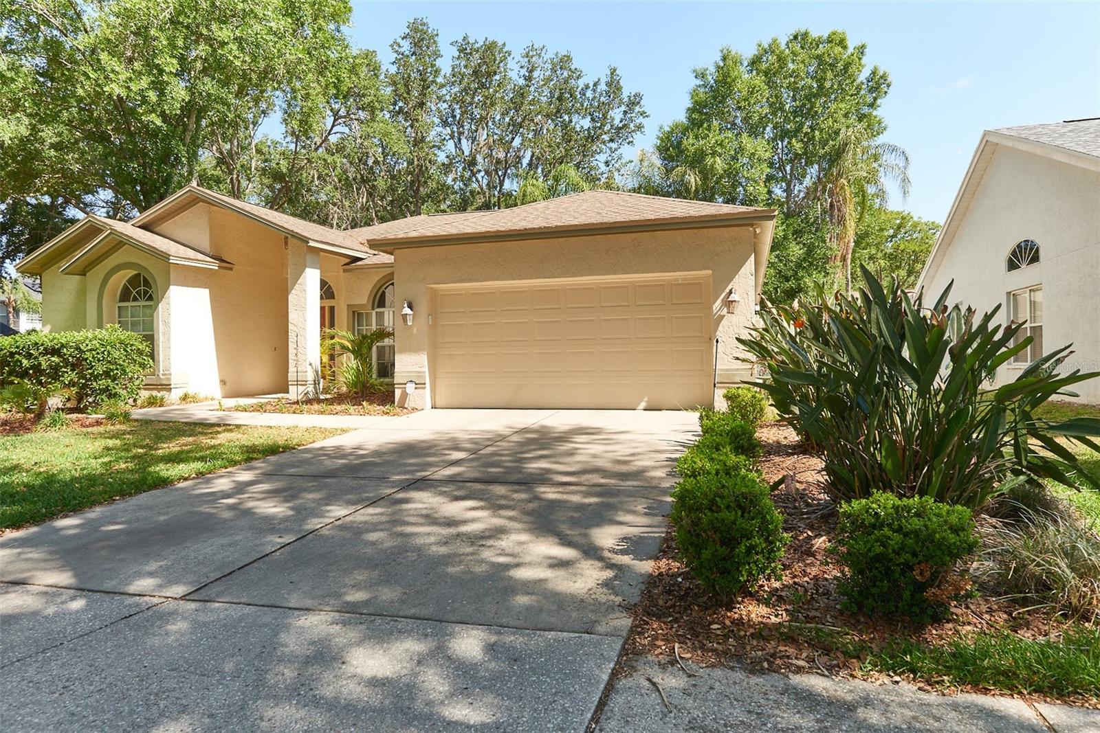Image 3 of 28 For 9302 Heritage Oak Court