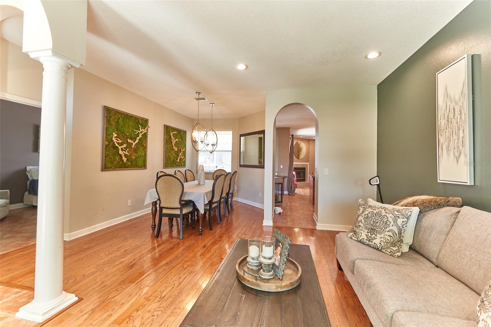 Image 6 of 28 For 9302 Heritage Oak Court