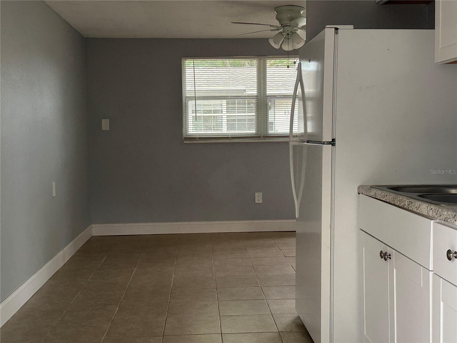 Image 2 of 8 For 450 88th Avenue N