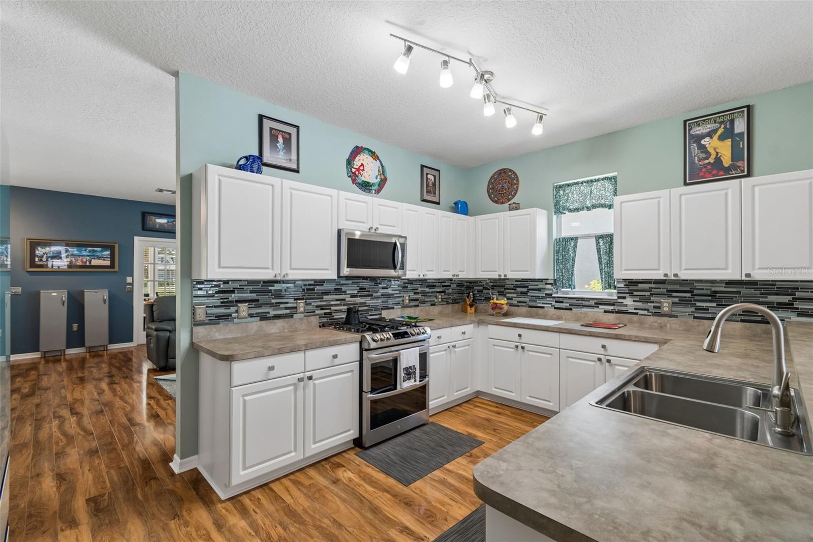 Image 12 of 99 For 3550 Ferrell Street