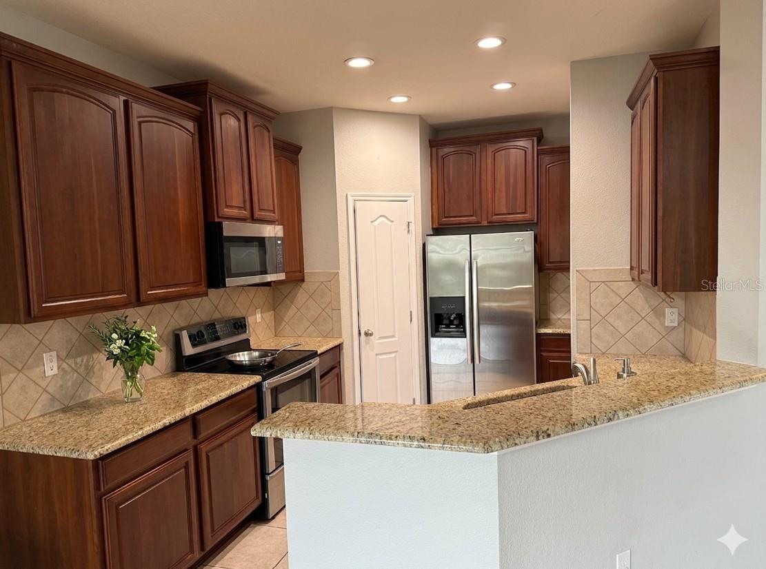 Image 12 of 28 For 7001 Interbay Boulevard 123