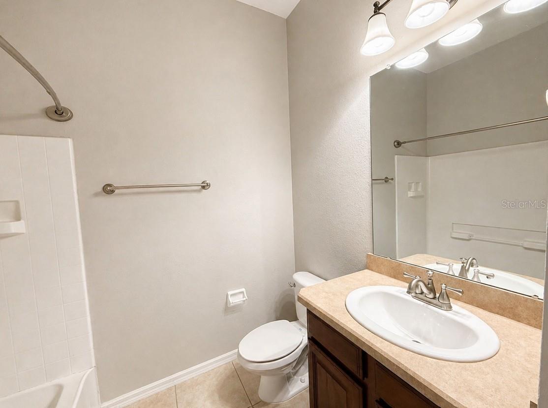 Image 21 of 28 For 7001 Interbay Boulevard 123