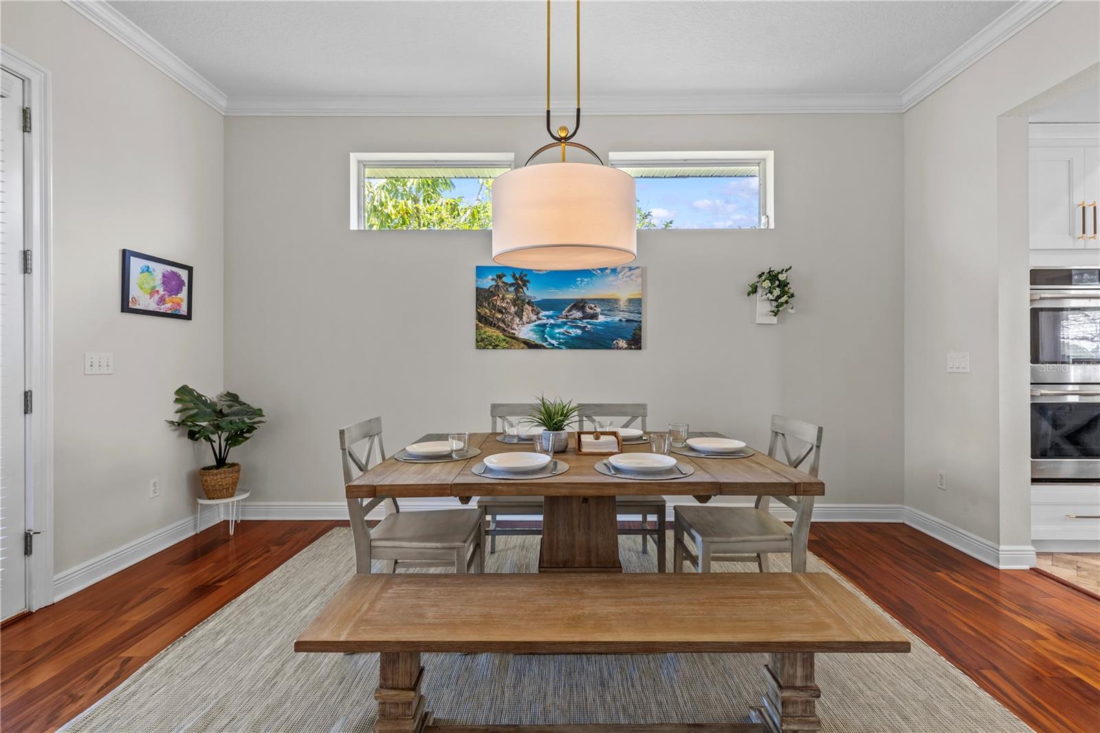 Image 19 of 76 For 897 Point Seaside Drive