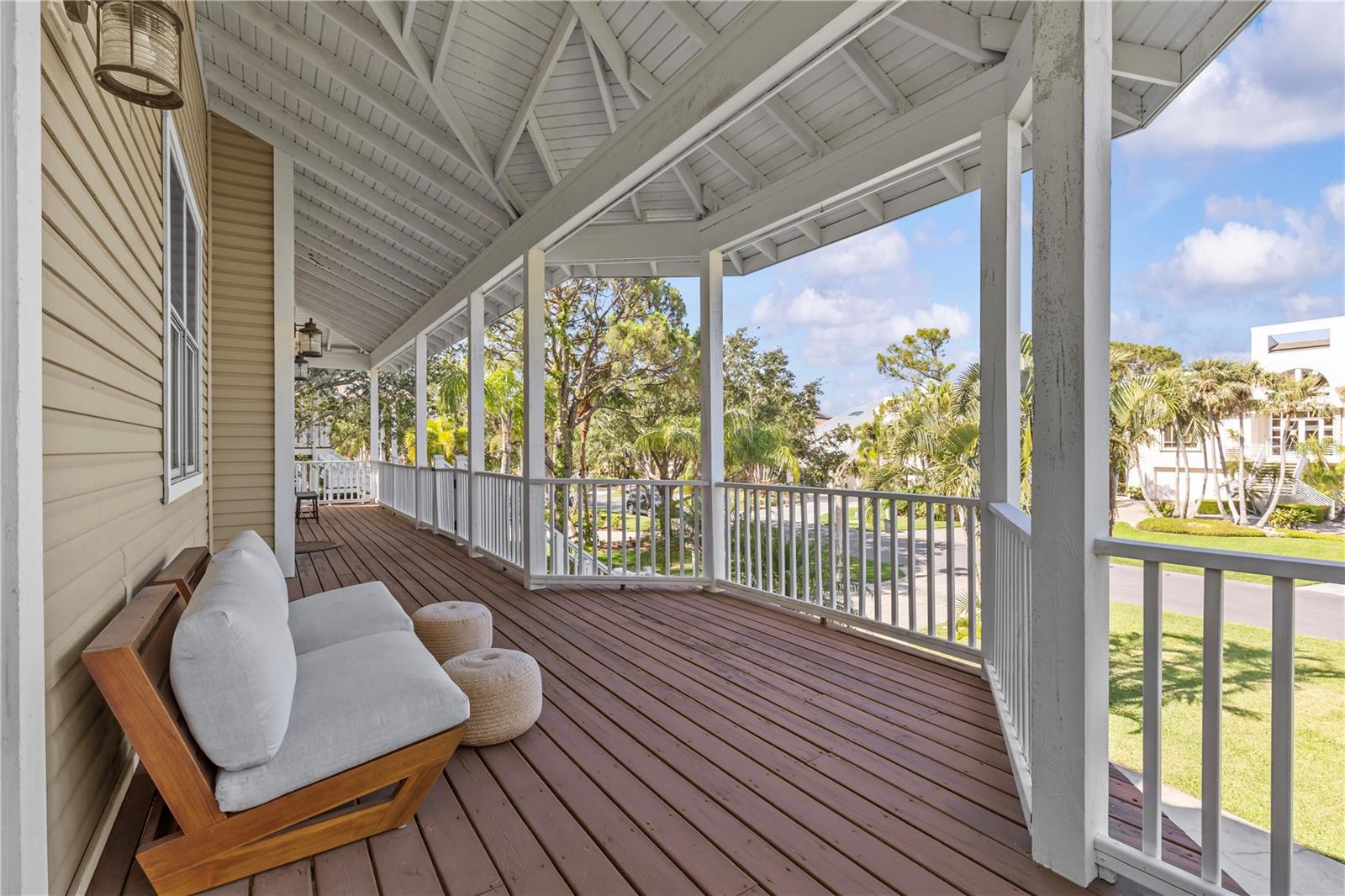 Image 5 of 76 For 897 Point Seaside Drive