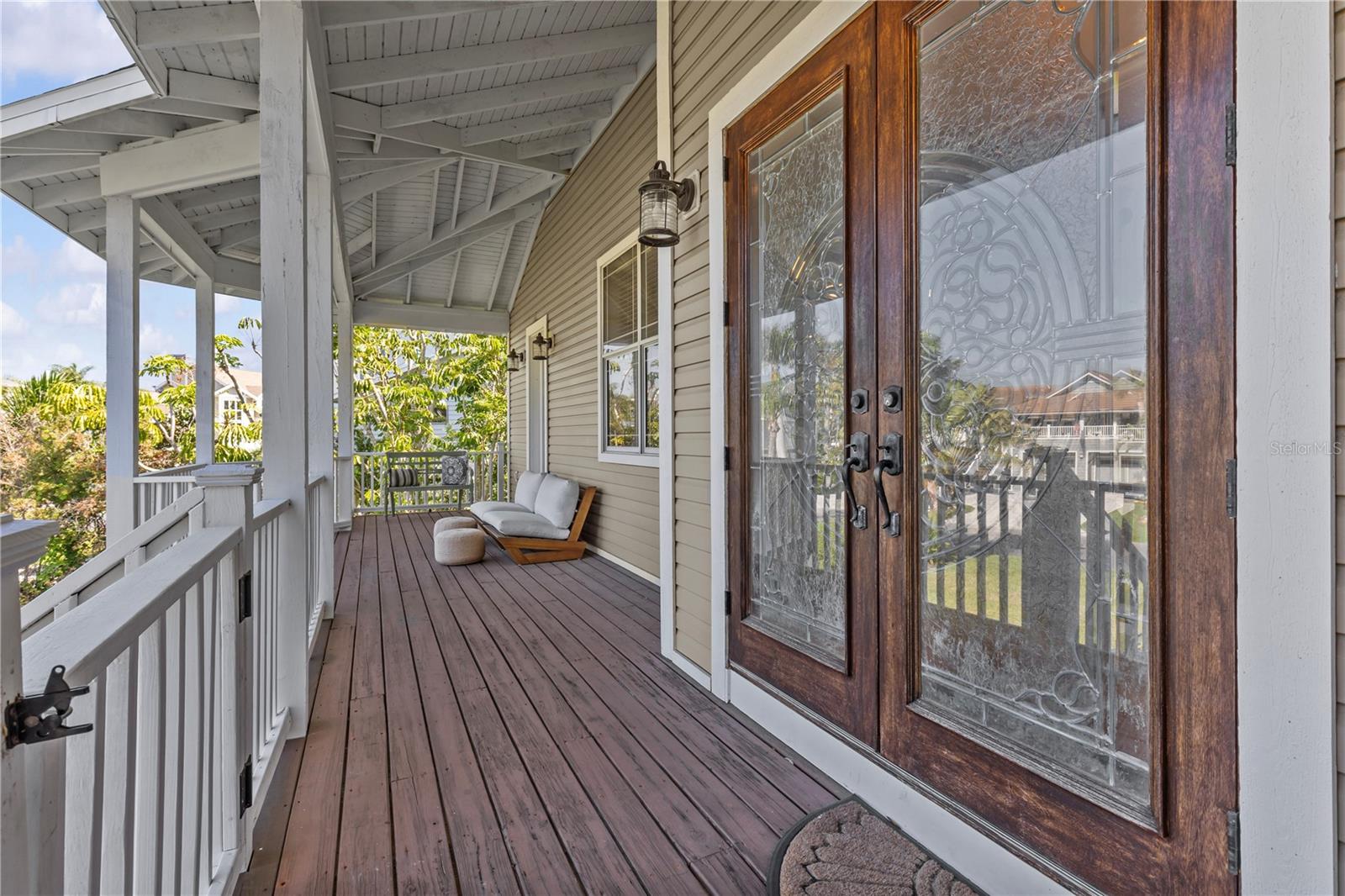 Image 6 of 76 For 897 Point Seaside Drive
