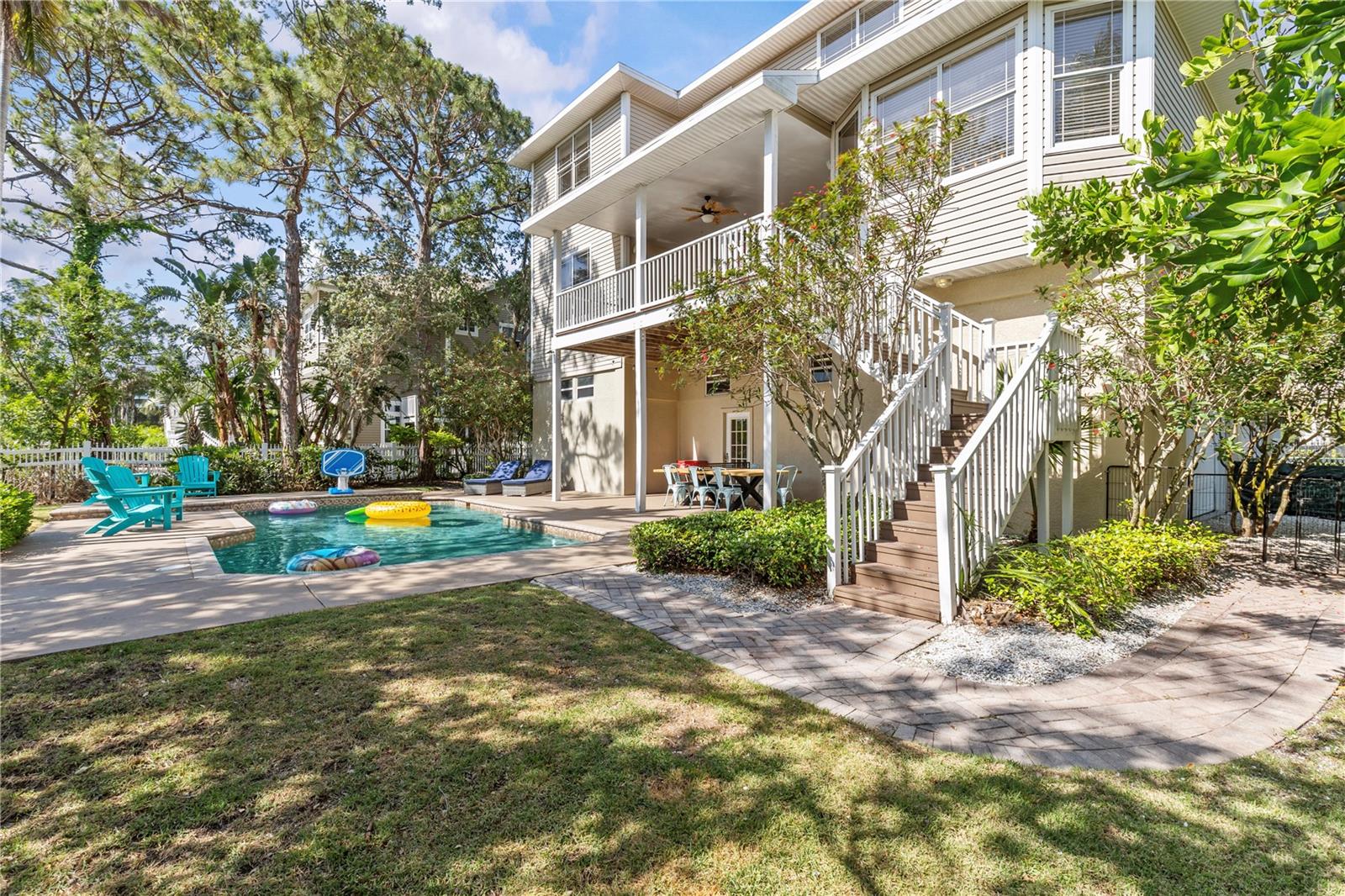 Image 66 of 76 For 897 Point Seaside Drive
