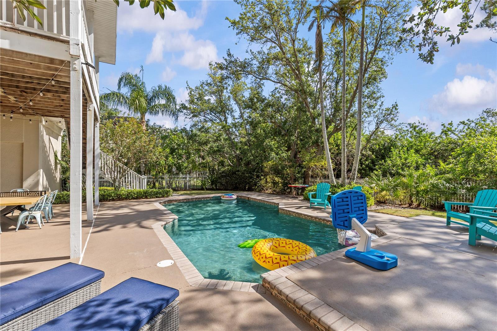 Image 70 of 76 For 897 Point Seaside Drive