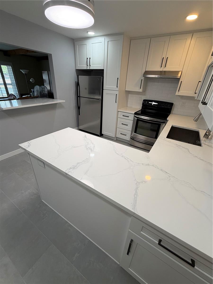 Image 12 of 25 For 104 Orion Avenue