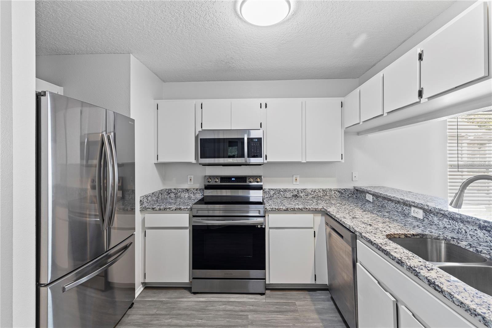 Image 6 of 22 For 7515 West Shore Boulevard