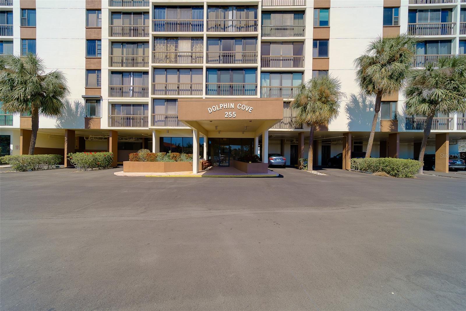 Image 2 of 41 For 255 Dolphin Point 802