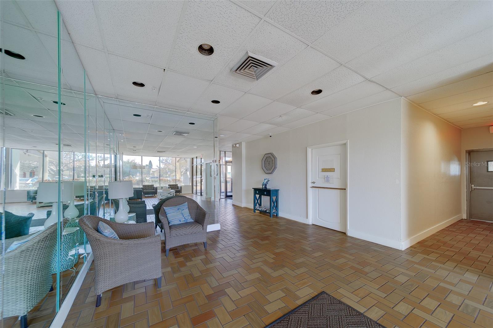 Image 37 of 41 For 255 Dolphin Point 802