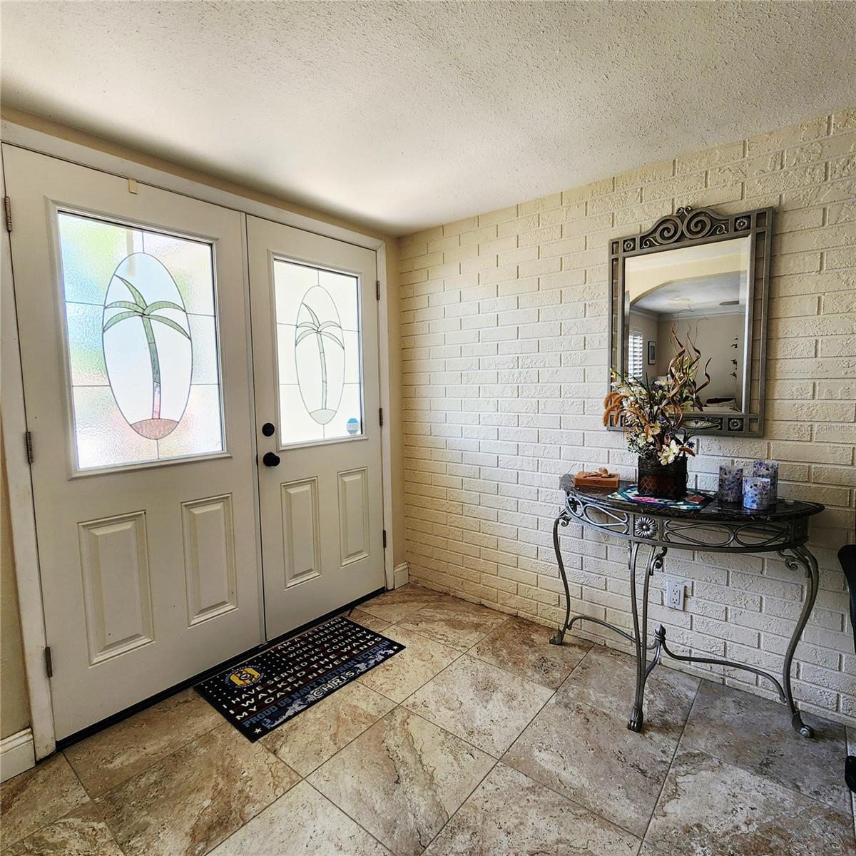 Image 3 of 13 For 14492 Oakglen Drive N