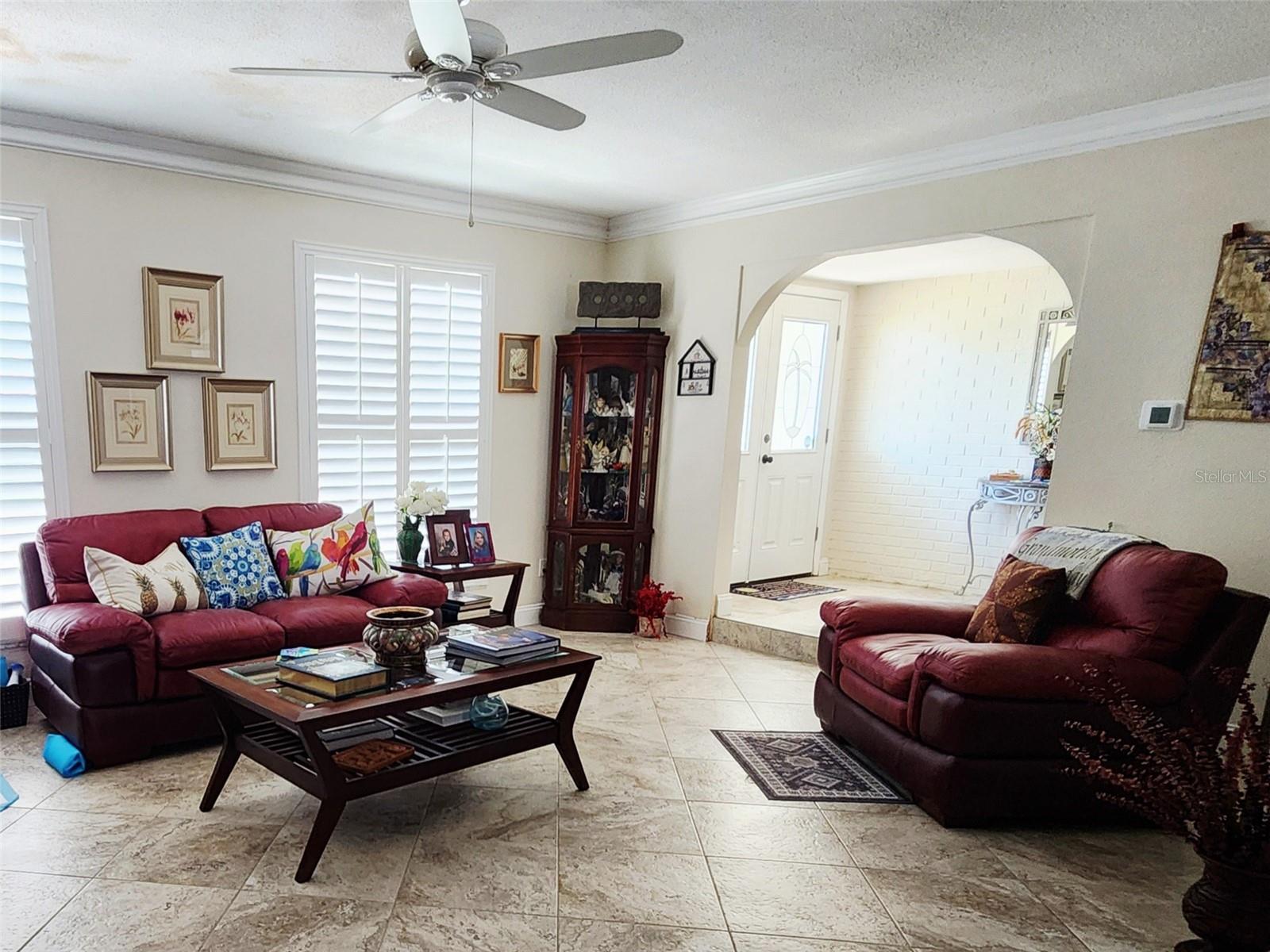 Image 4 of 13 For 14492 Oakglen Drive N