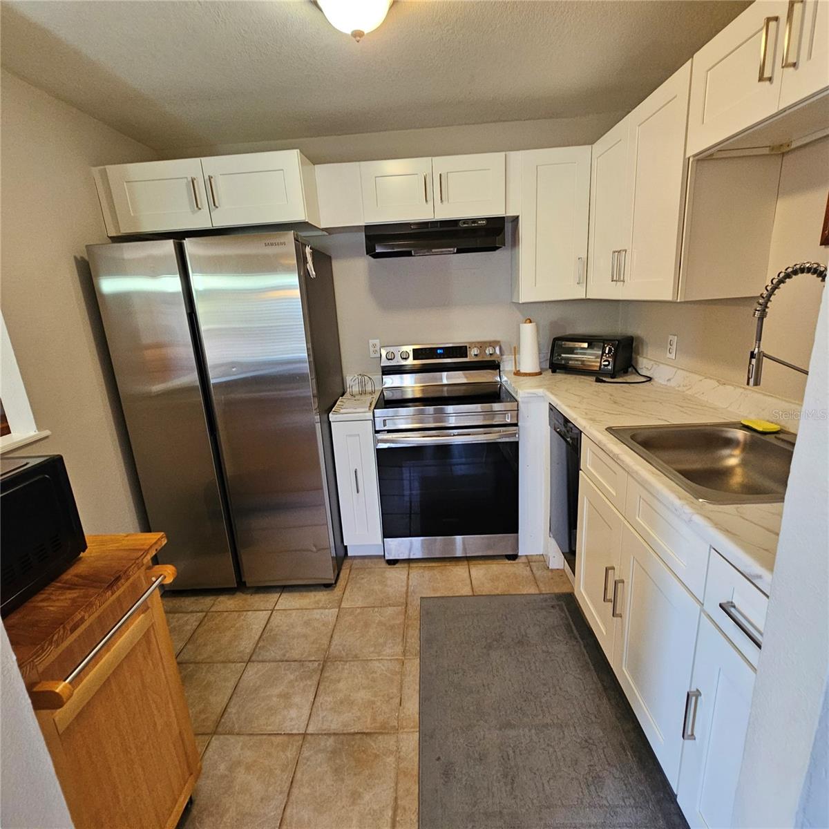 Image 5 of 26 For 301 Andover Place S 175