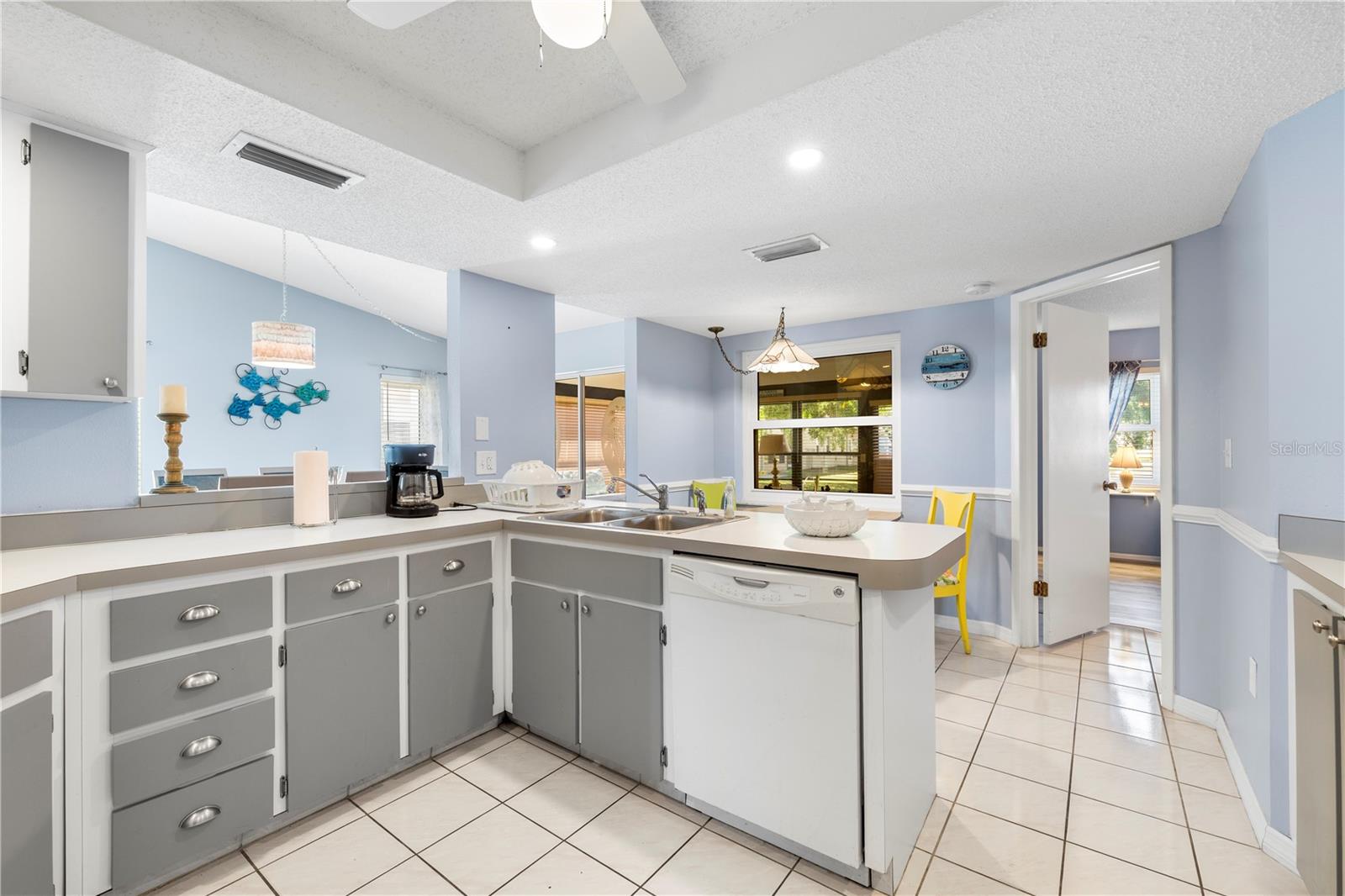 Image 10 of 67 For 3801 Sailmaker Lane