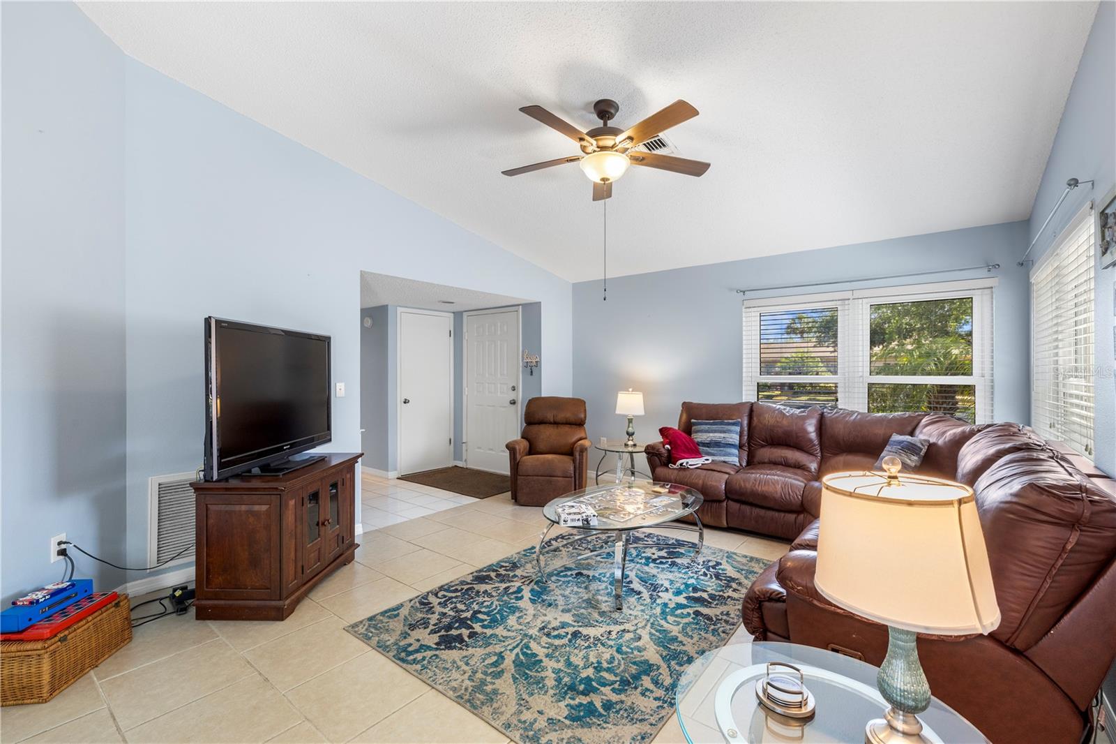 Image 8 of 67 For 3801 Sailmaker Lane